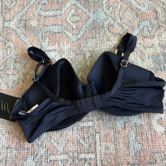 Miraclesuit Underwire Plunge Bra Top - Picture 7 of 7